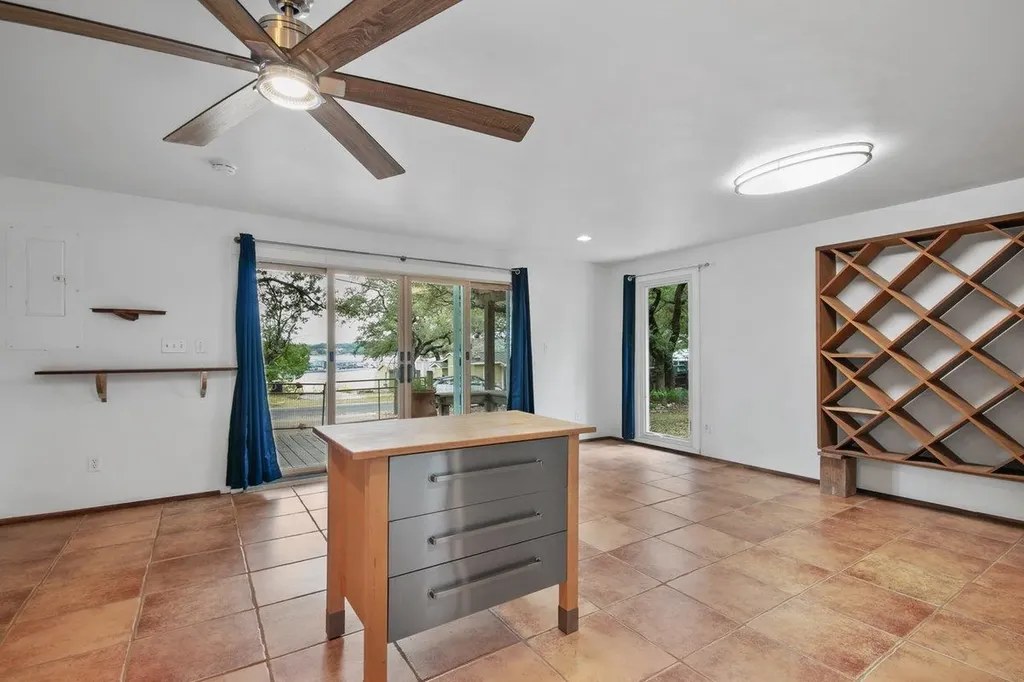1705 Blue Cat Lane Austin TX 78734