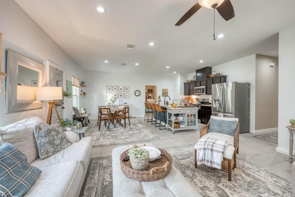 2210 Mcarthur Avenue Kingsland TX 78639