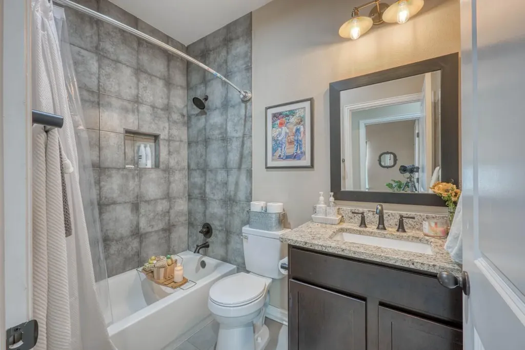 2210 Mcarthur Avenue Kingsland TX 78639