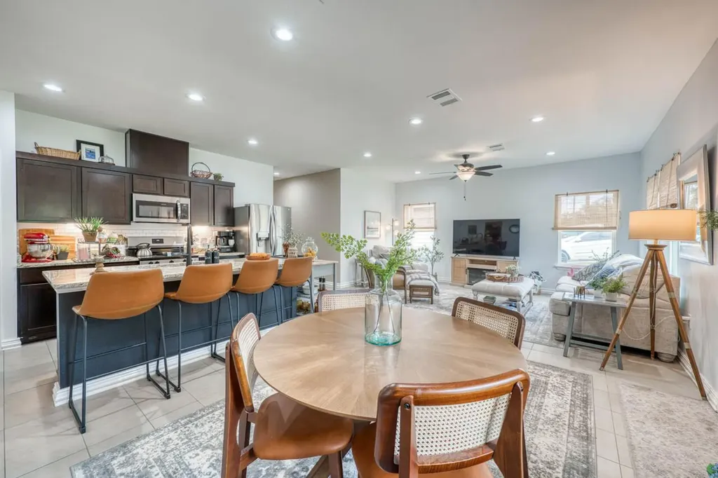 2210 Mcarthur Avenue Kingsland TX 78639