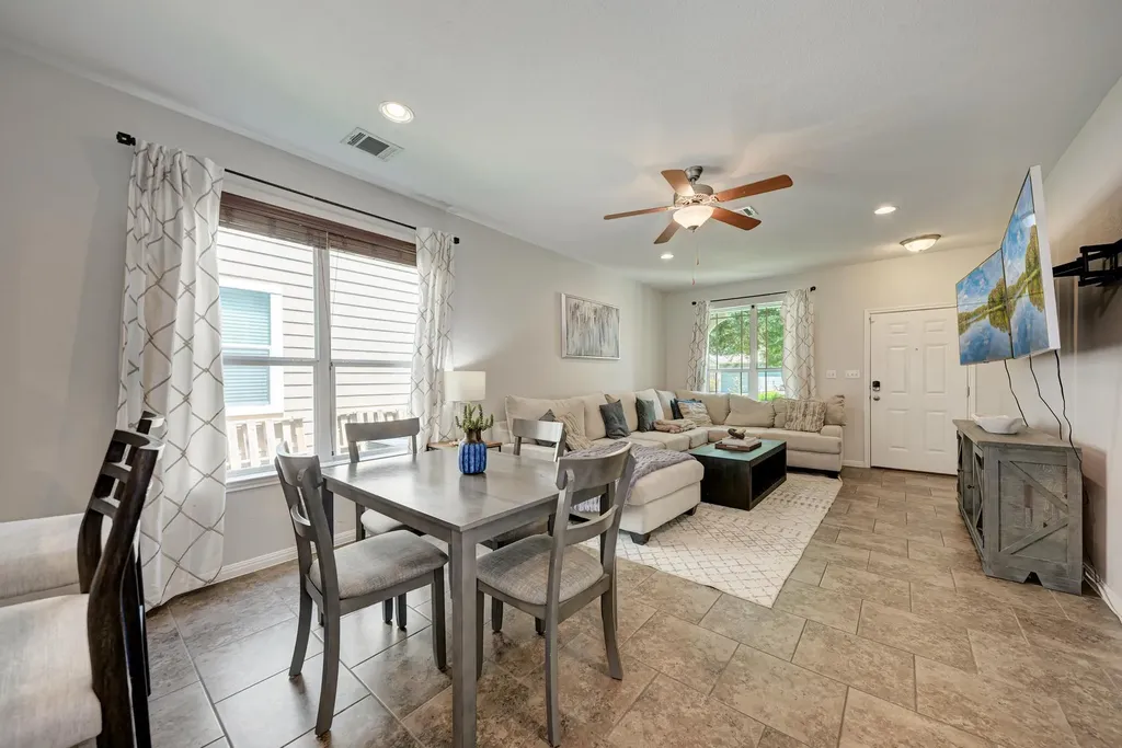 1325 Central Park Court Austin TX 78745