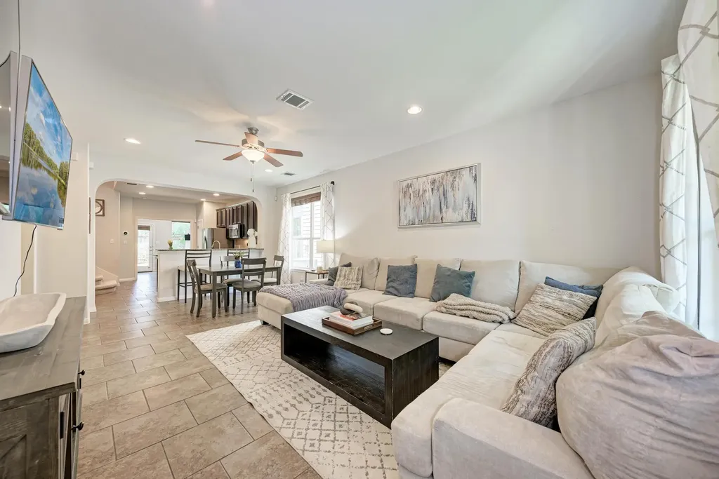 1325 Central Park Court Austin TX 78745