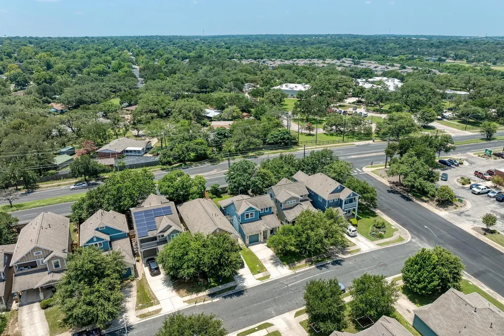 1325 Central Park Court Austin TX 78745
