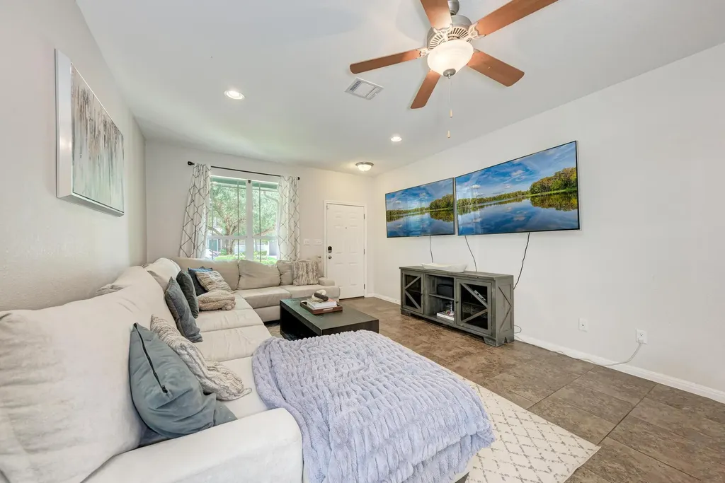 1325 Central Park Court Austin TX 78745