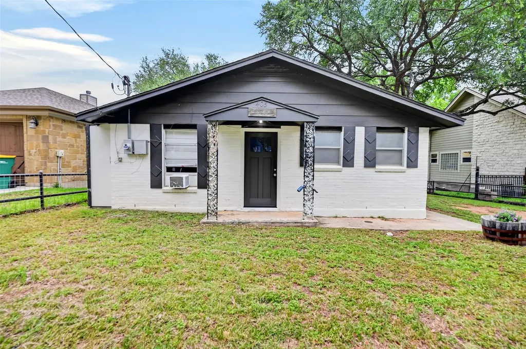 405 Robin Hood Lane Granite Shoals TX 78654