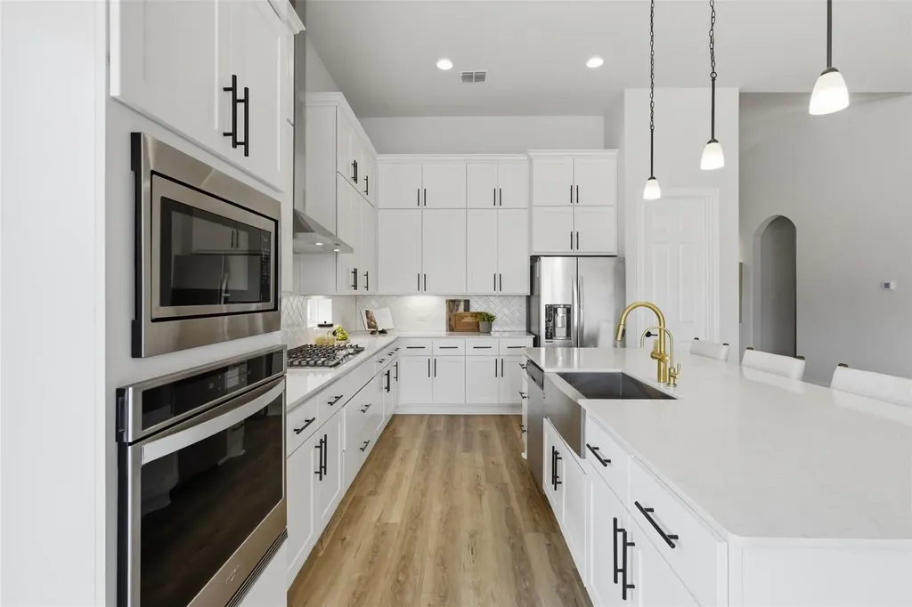 1937 Halflinger Lane Leander TX 78641