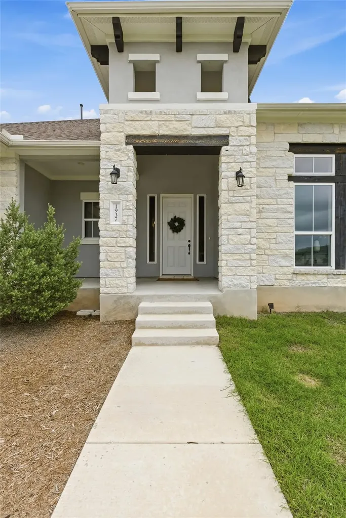 1937 Halflinger Lane Leander TX 78641