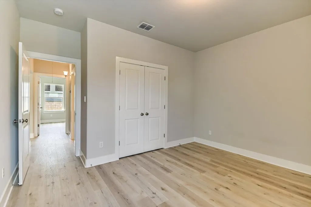 207 Fairlake Circle Lakeway TX 78734