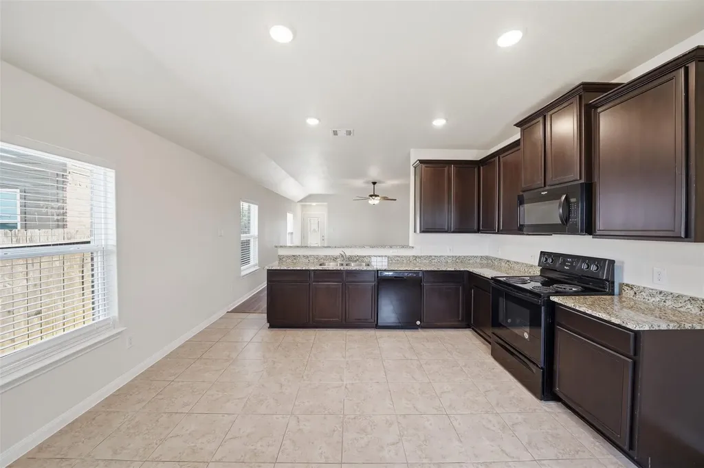 20004 Woodrow Wilson Street Manor TX 78653