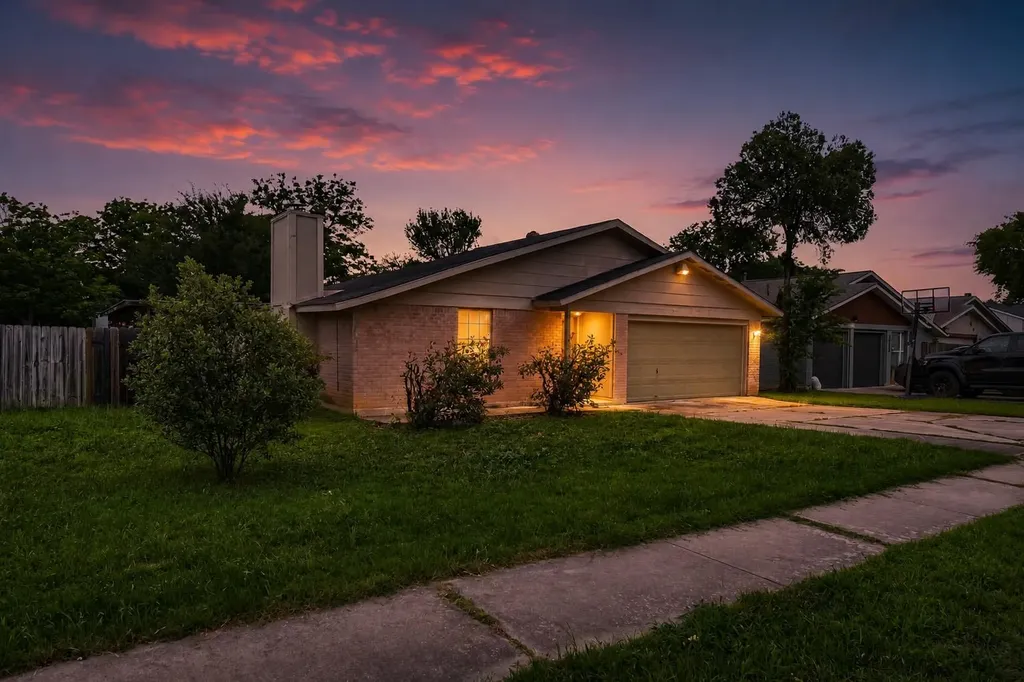 7701 Whitsun Drive Austin TX 78749
