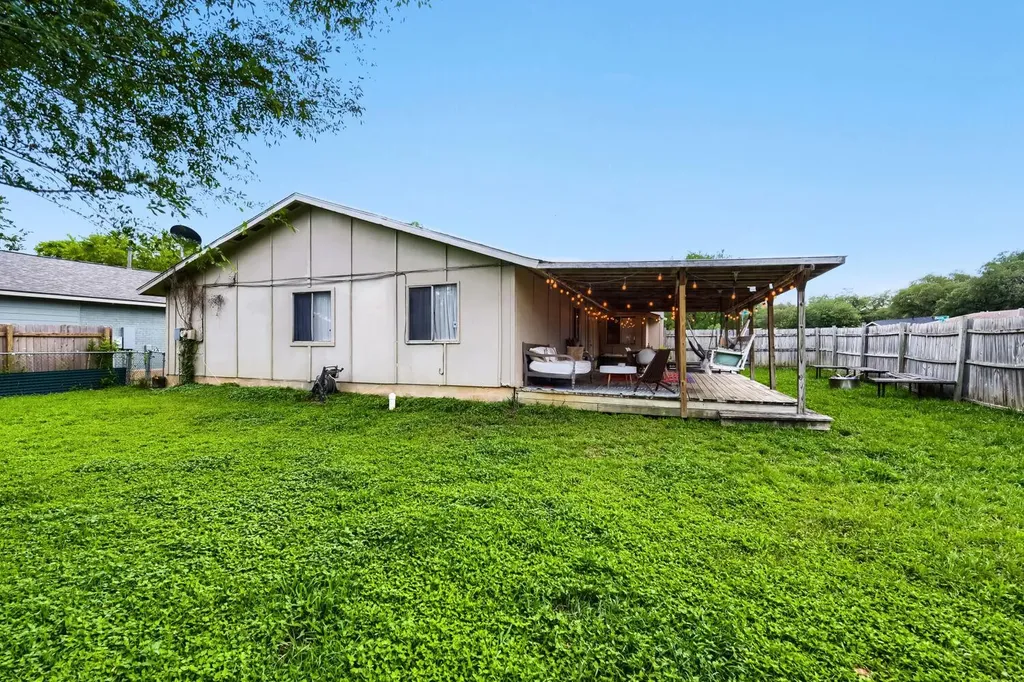 7701 Whitsun Drive Austin TX 78749