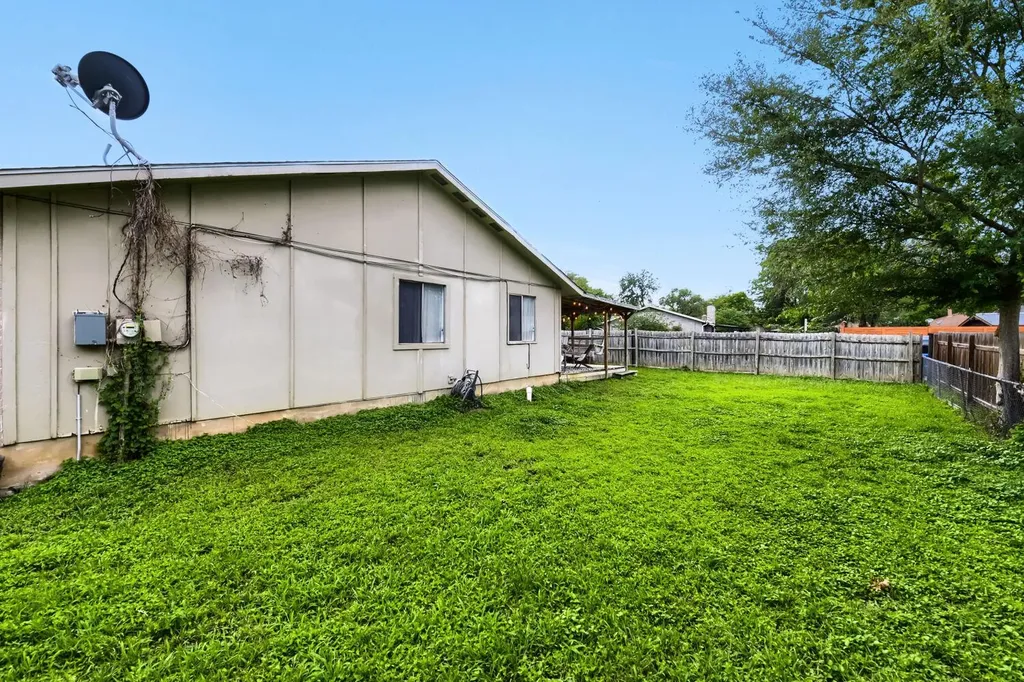 7701 Whitsun Drive Austin TX 78749