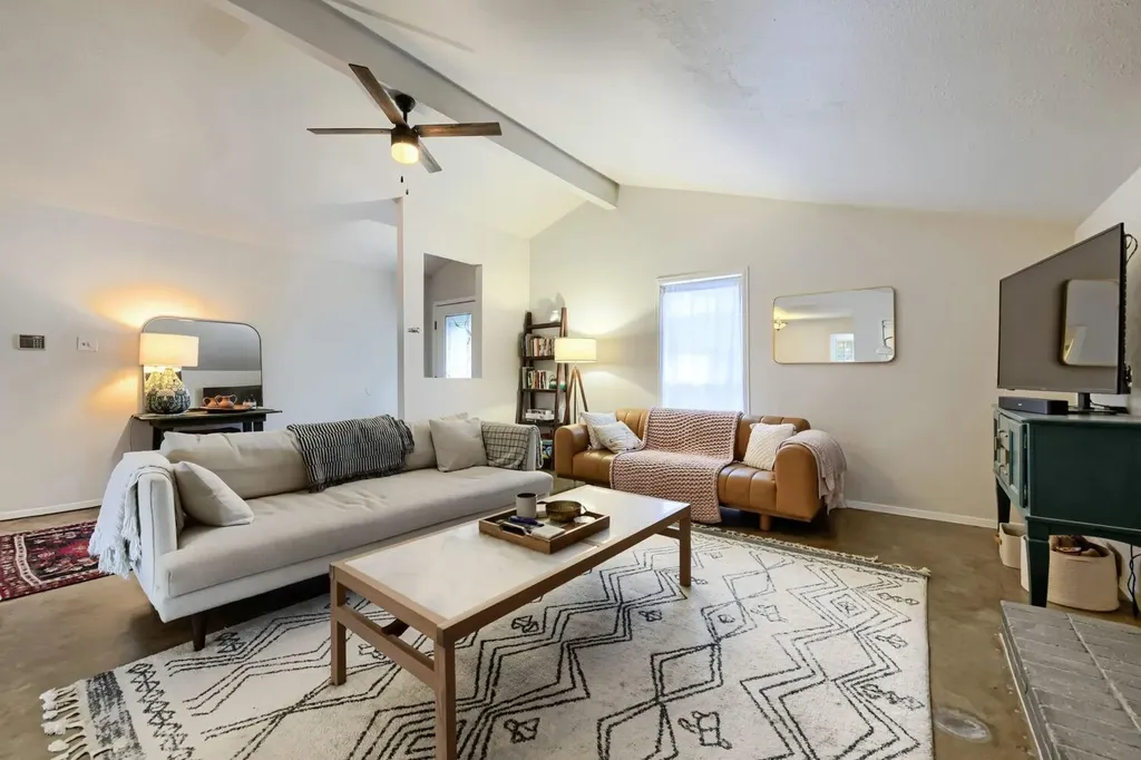 7701 Whitsun Drive Austin TX 78749