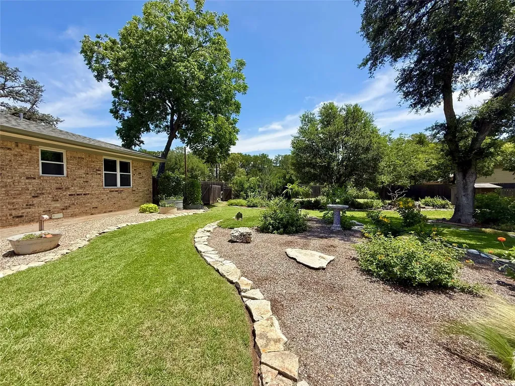 11613 Sunset Drive Austin TX 78748