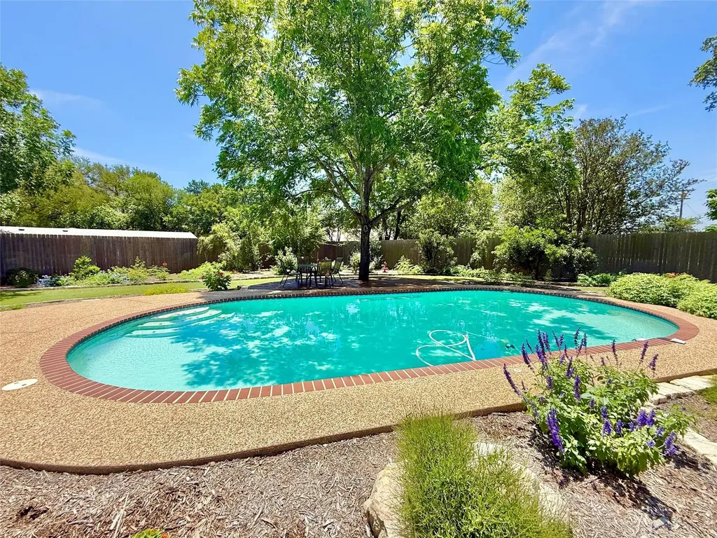 11613 Sunset Drive Austin TX 78748