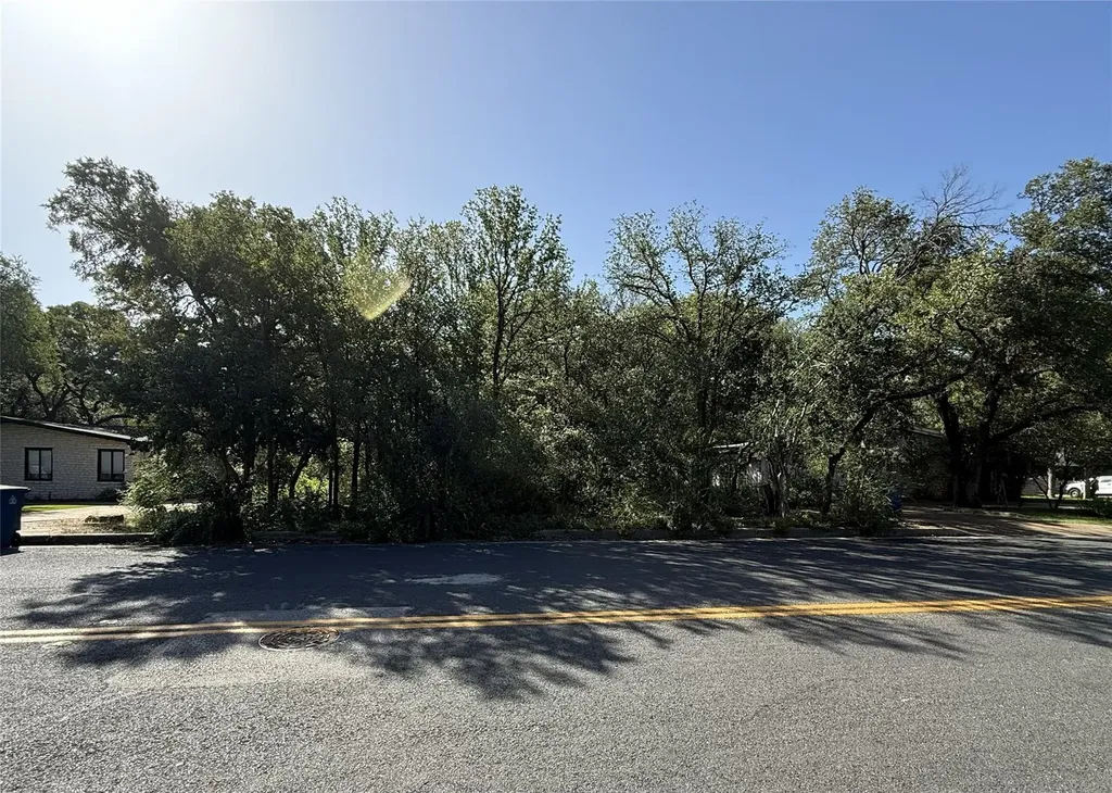 319 Ridgewood Road Austin TX 78746