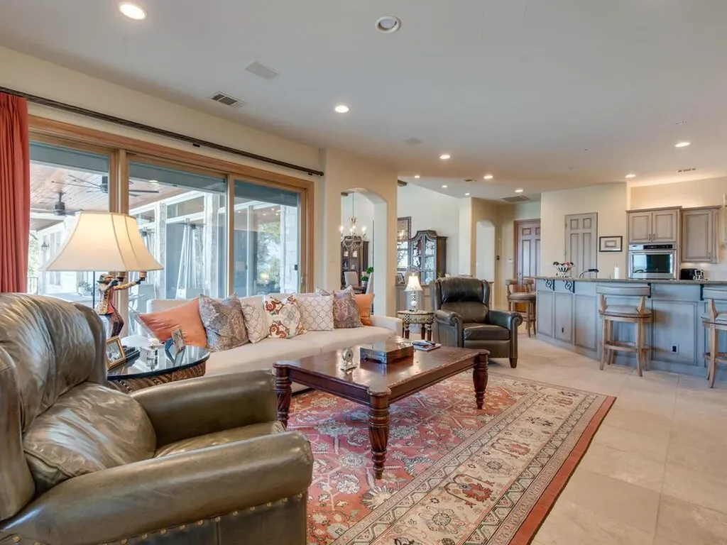 202 Hidden Hills Cove Spicewood TX 78669