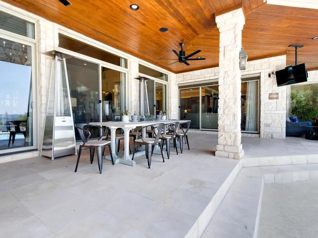202 Hidden Hills Cove Spicewood TX 78669
