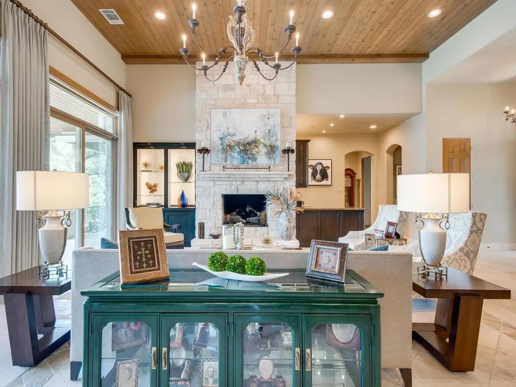 202 Hidden Hills Cove Spicewood TX 78669