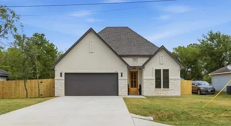 122 W Pauwela Lane Bastrop TX 78602