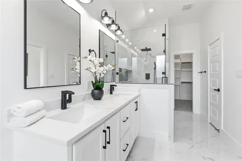 122 W Pauwela Lane Bastrop TX 78602