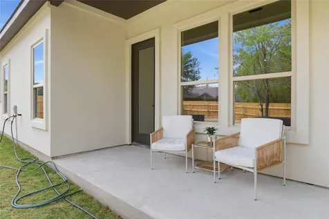 122 W Pauwela Lane Bastrop TX 78602