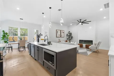 122 W Pauwela Lane Bastrop TX 78602
