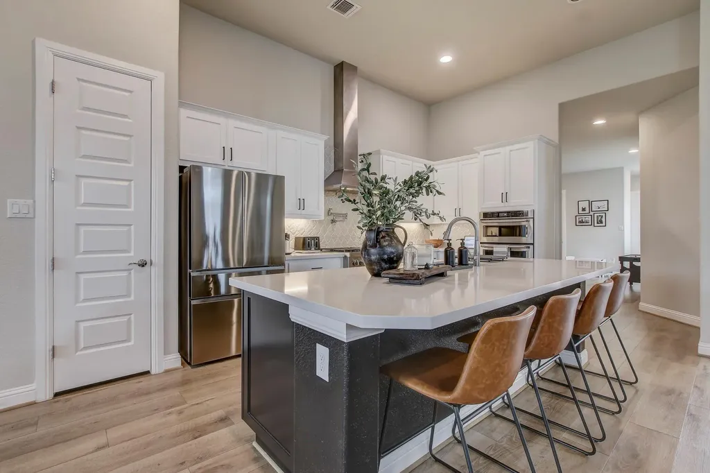 210 Fairdale Cove Austin TX 78738
