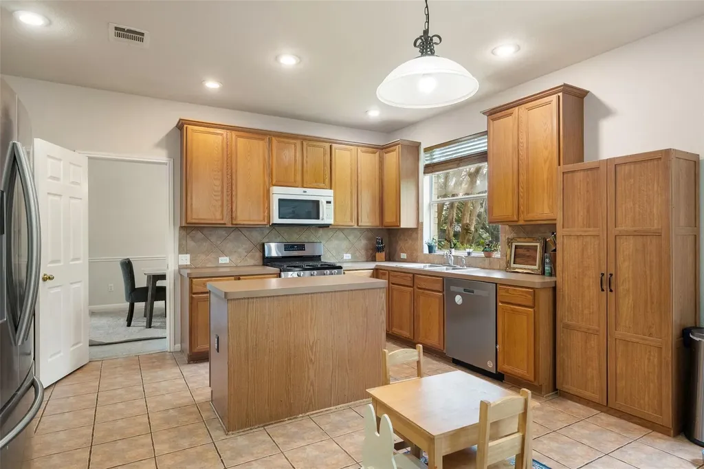 11425 Sabinal Mesa Drive Austin TX 78739
