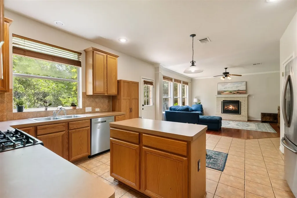 11425 Sabinal Mesa Drive Austin TX 78739