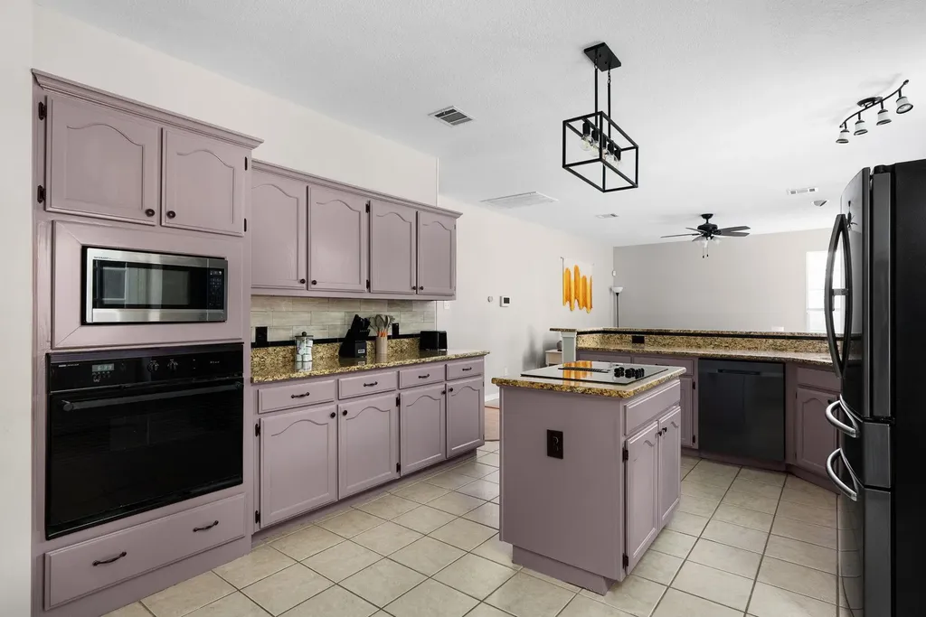 1247 Rocky Creek Drive Pflugerville TX 78660