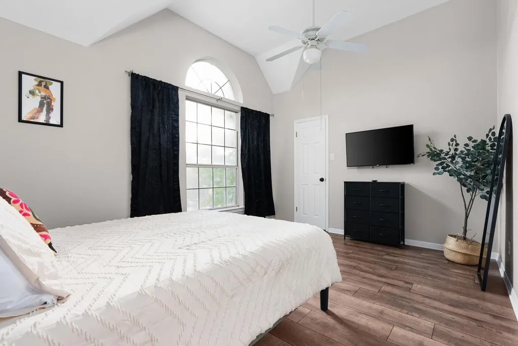 1247 Rocky Creek Drive Pflugerville TX 78660