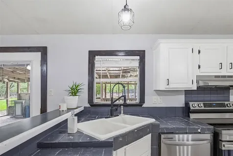 501 Turkey Tree Trail Seguin TX 78155