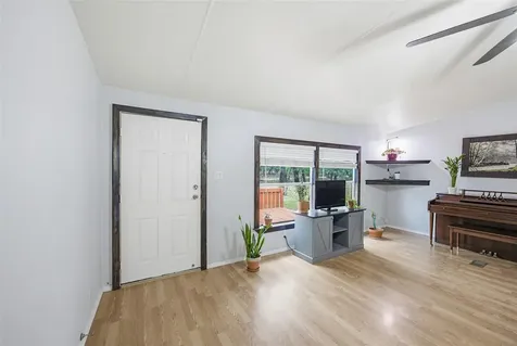 501 Turkey Tree Trail Seguin TX 78155