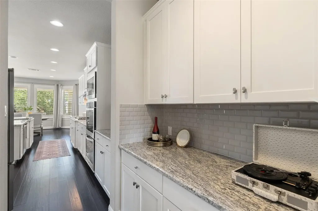 15504 Cabrillo Way Austin TX 78738