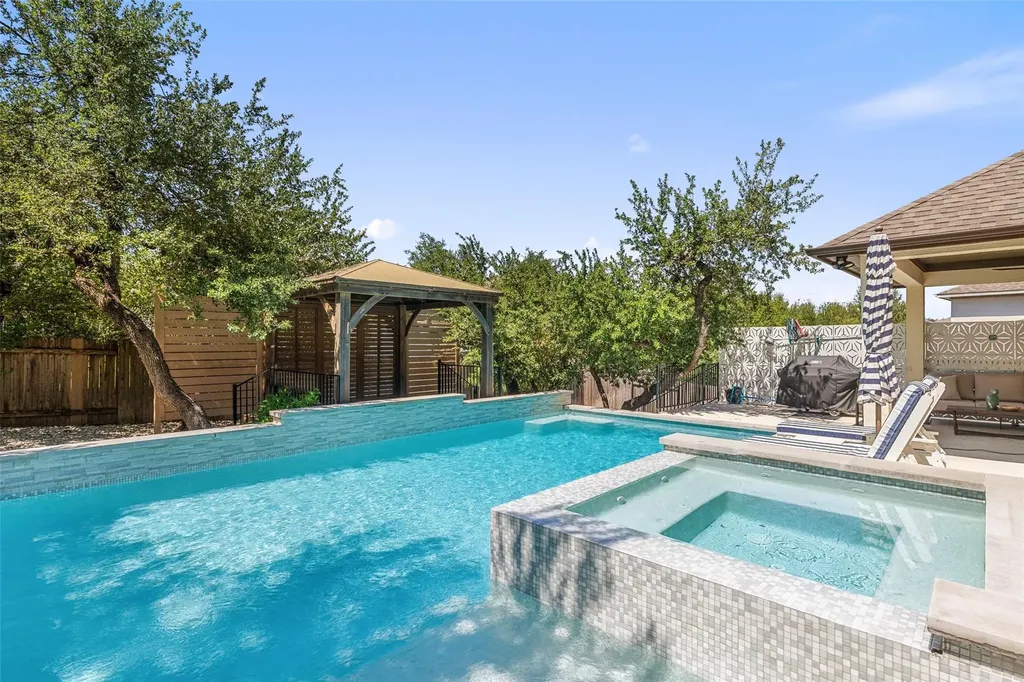 15504 Cabrillo Way Austin TX 78738