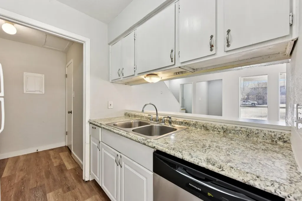 1210 Southport Drive Austin TX 78704