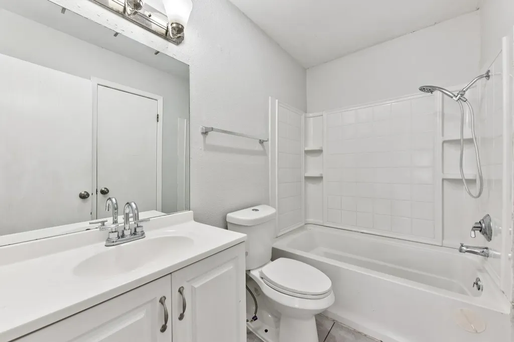 1210 Southport Drive Austin TX 78704