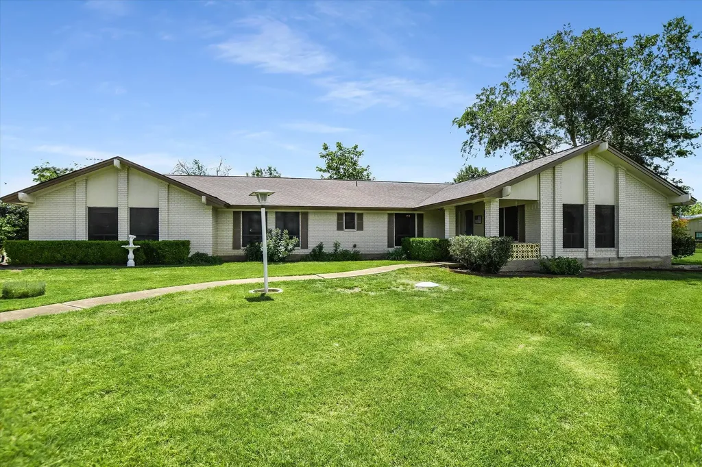 7 Brenda Lane Round Rock TX 78665