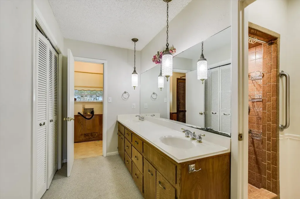 7 Brenda Lane Round Rock TX 78665