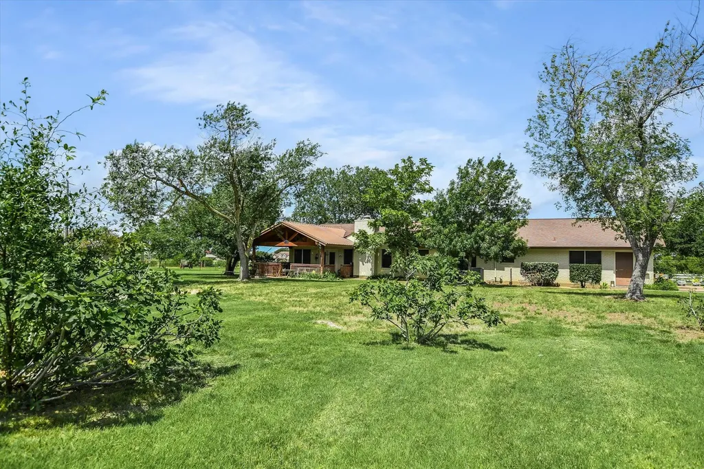7 Brenda Lane Round Rock TX 78665