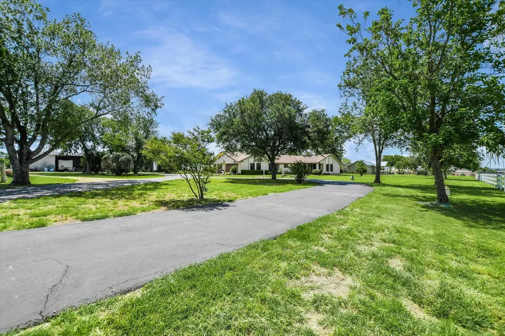 7 Brenda Lane Round Rock TX 78665