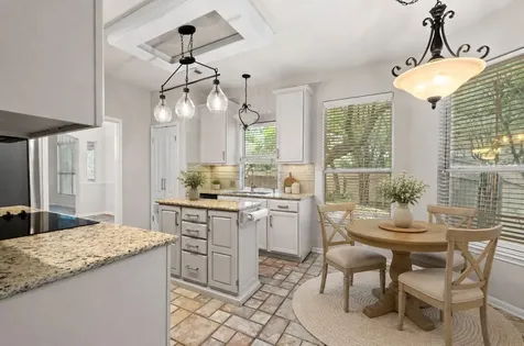 6 Muirfield Greens Cove Lakeway TX 78738