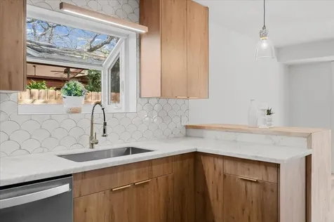 9223 Independence Loop Austin TX 78748