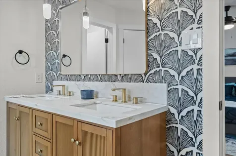 9223 Independence Loop Austin TX 78748