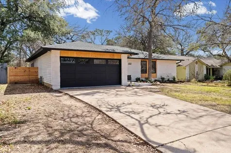 9223 Independence Loop Austin TX 78748