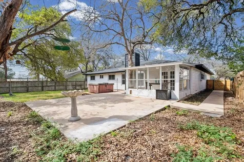 9223 Independence Loop Austin TX 78748
