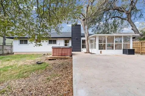 9223 Independence Loop Austin TX 78748