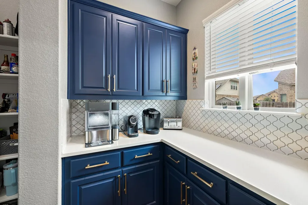 509 Leon Loop Liberty Hill TX 78642