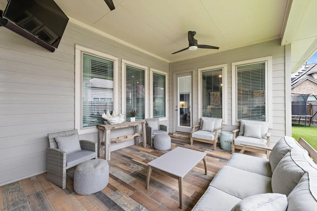 509 Leon Loop Liberty Hill TX 78642